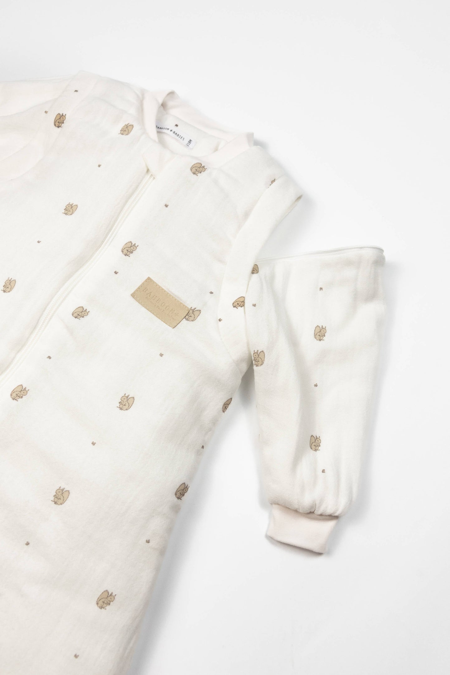 BAMBOOM Sacco nanna neonato Mini 6-18M 963 - TOG 2.2 con maniche e piedini - PRINT SQUIRREL 344