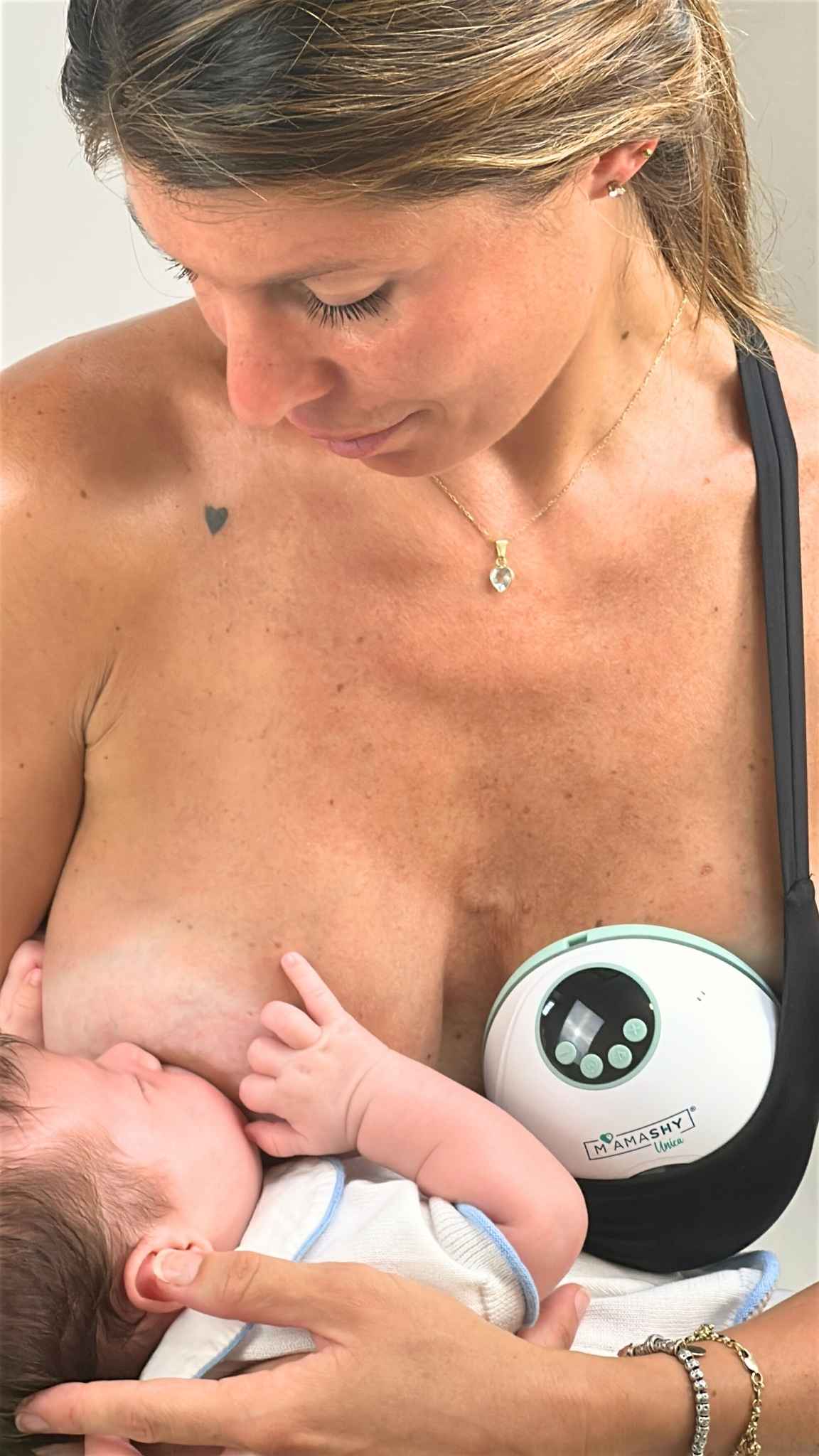 Mamashy - Unica - Tiralatte elettrico Indossabile - 4 modalità di pompaggio + 12 livelli di intensità