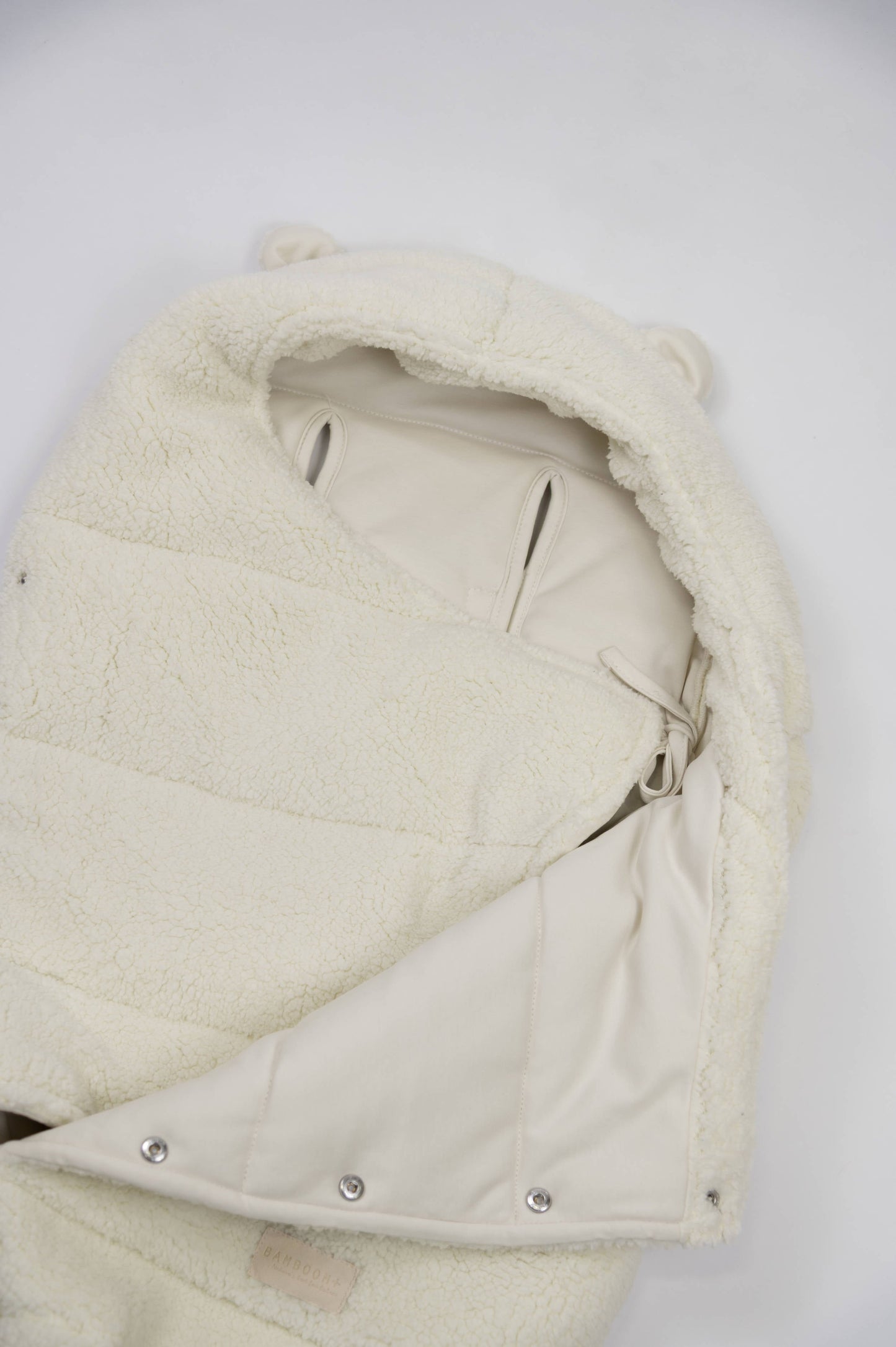 Bamboom Sacco Igloo teddy newborn 1093 - WARM WHITE 345