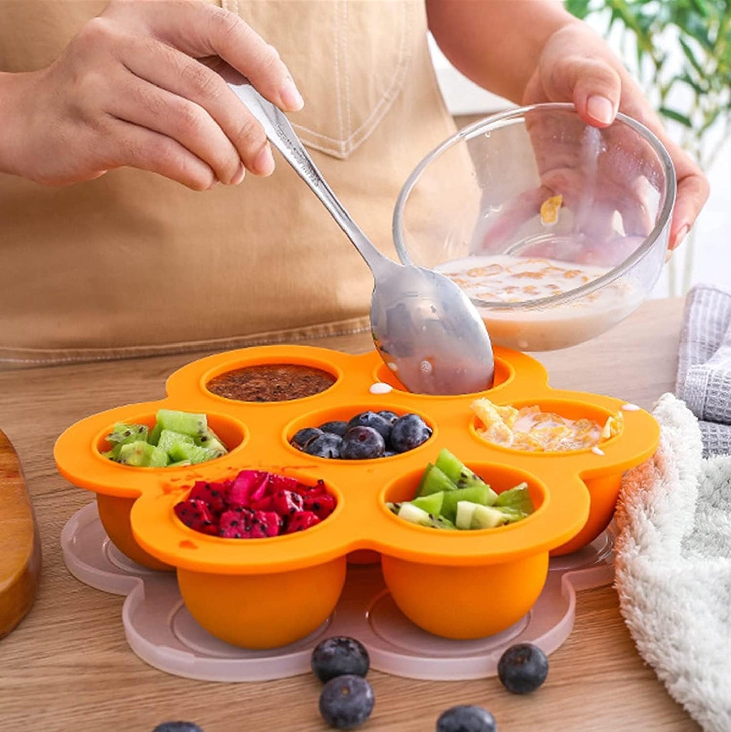 Béaba Contenitori multiporzione silicone (6 X 90ml) - arancione