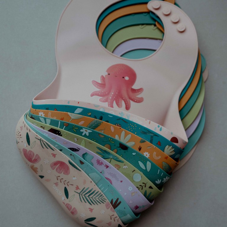 SASSI Bavaglino in silicone con tasca – ELEFANTE CHEWY