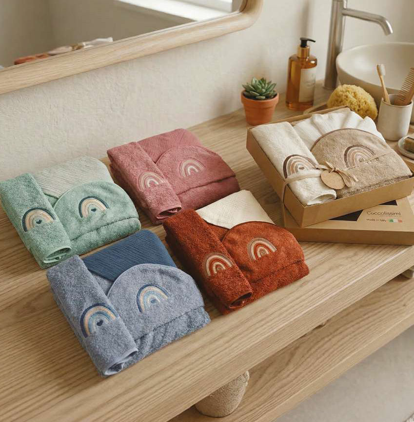 COCCOLISSIMI kit con ACCAPPATOIO TRIANGOLO + ASCIUGAMANO + MUSSOLA - colore Rainbow Terracotta