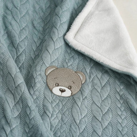 COCCOLISSIMI - coperta Treccia foderata sherpa - culla / carrozzina TEDDY agave